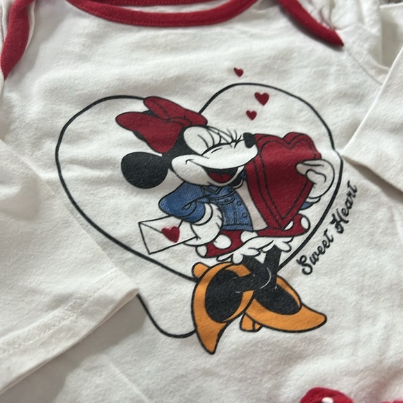 ♥️ Baby GAP Valentine’s Day Disney bundle - Picture 3 of 9